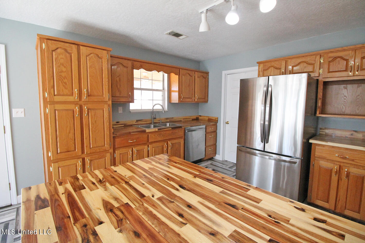 1166 Crenshaw Road Lucedale, MS 39452 - Photo 12 of 50 2 (3)