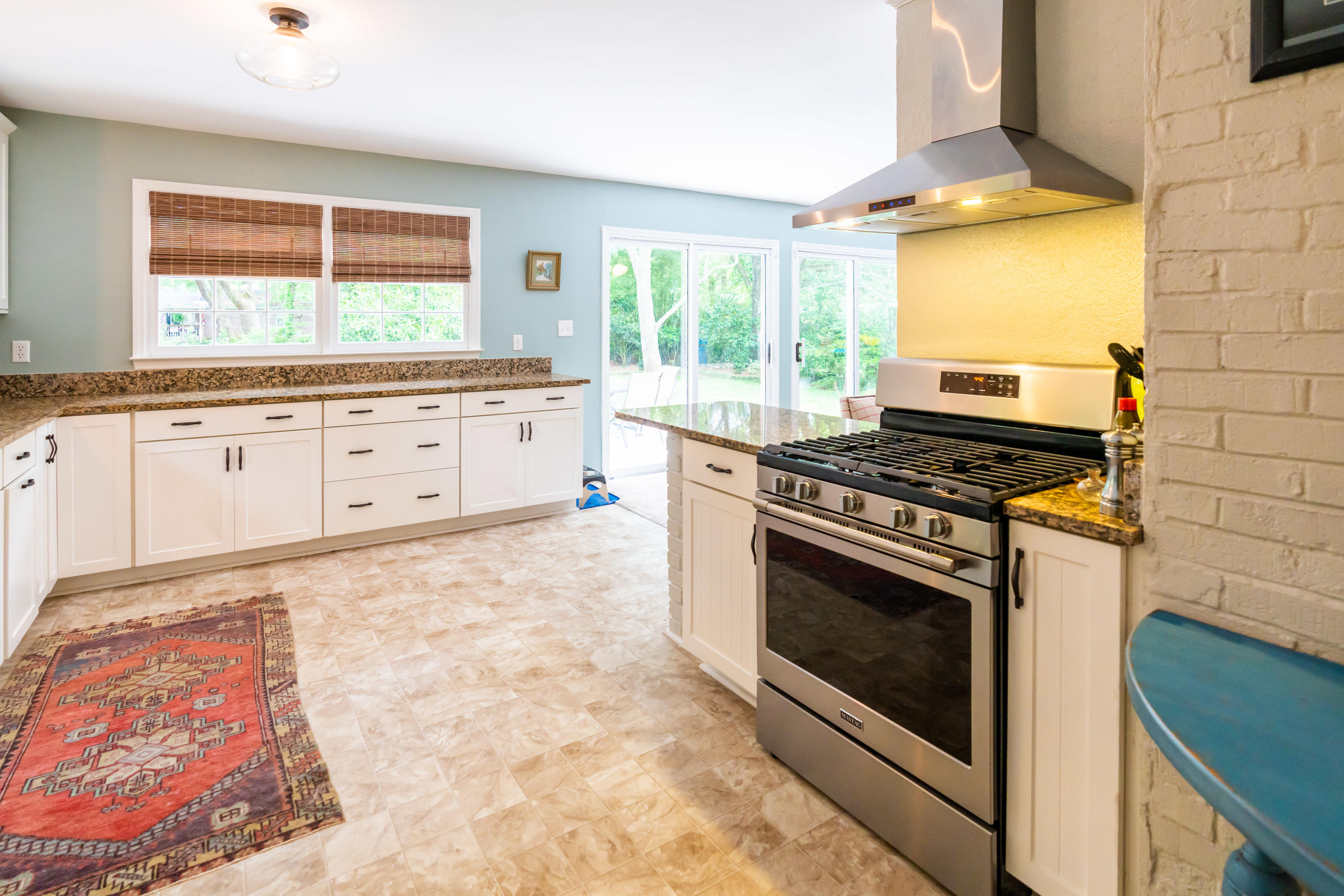 711 Waterloo Street Charleston, SC 29412 - Photo 6 of 23 711 Waterloo St. - Web-20