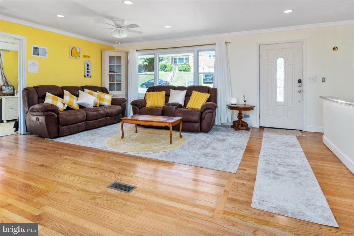 6703 Queens Ferry Road Baltimore, MD 21239 - Photo 12 of 40