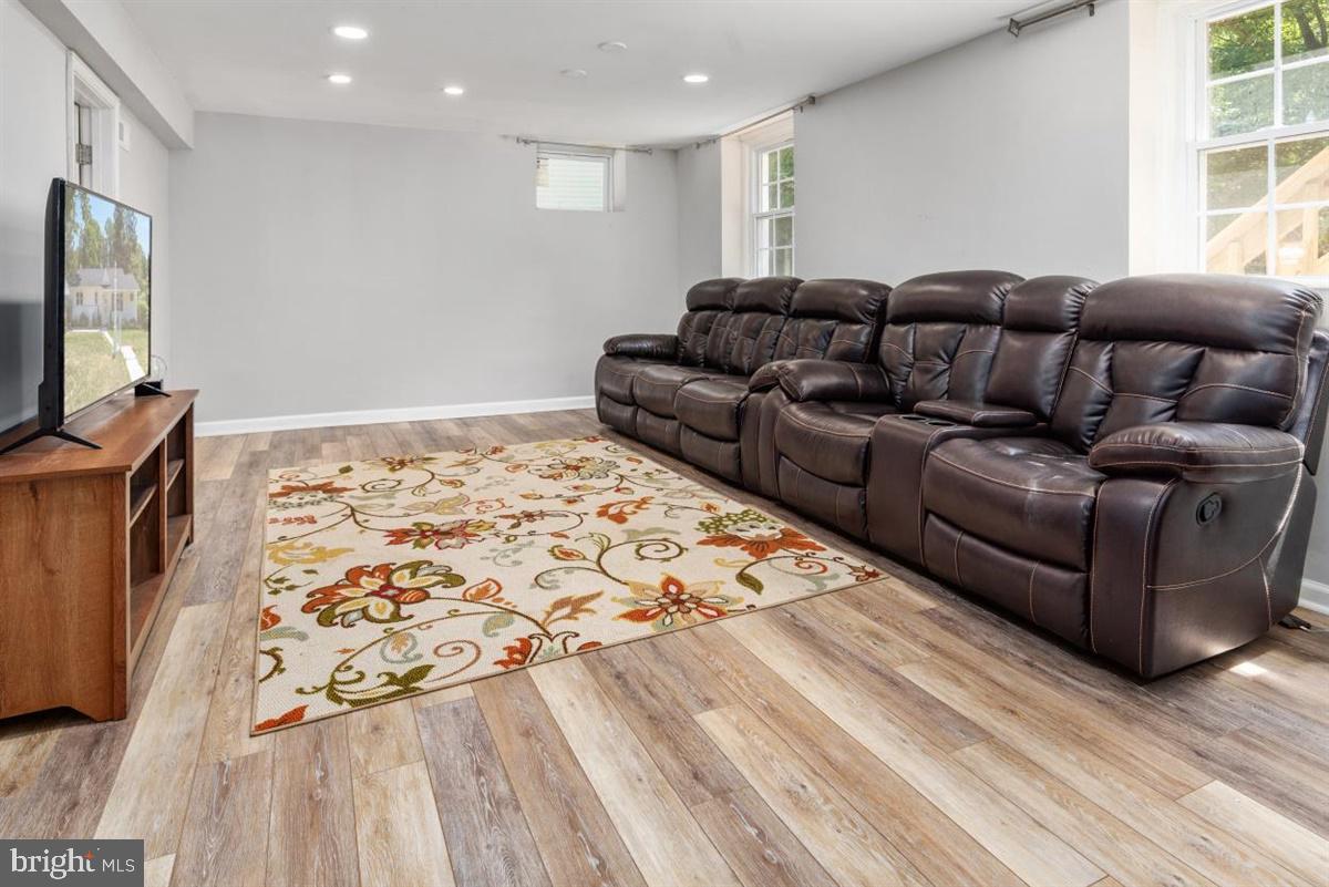 6703 Queens Ferry Road Baltimore, MD 21239 - Photo 30 of 40 walkout Bsmt