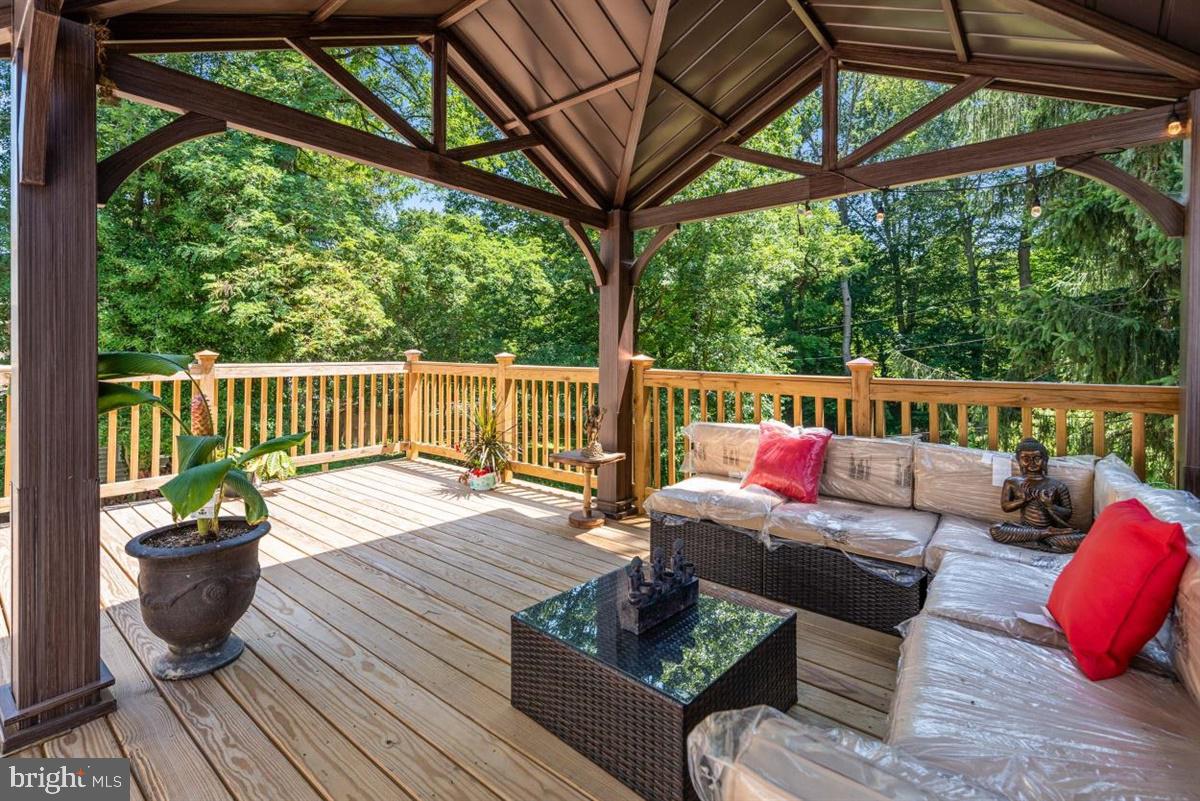 6703 Queens Ferry Road Baltimore, MD 21239 - Photo 10 of 40