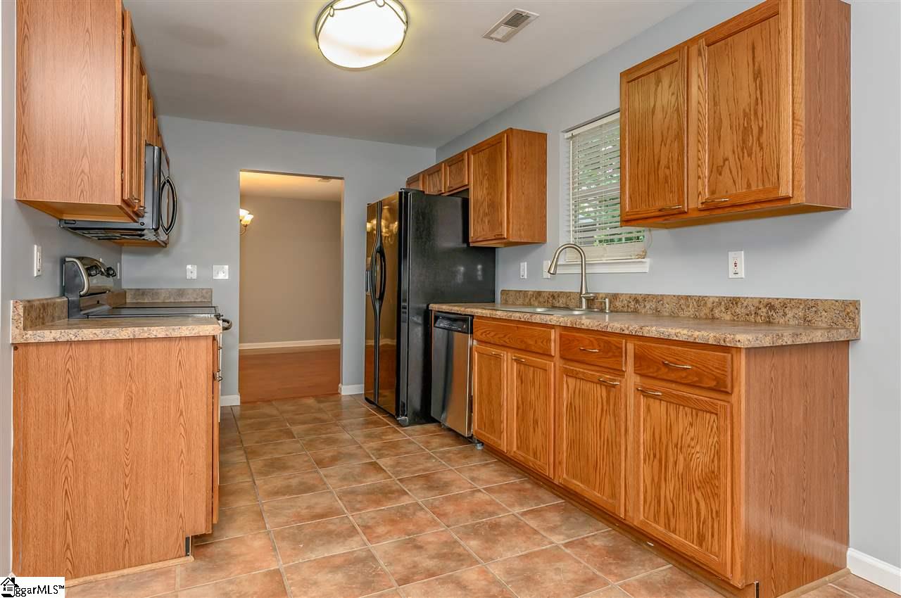 309 Appleton Lane Mauldin, SC 29662 - Photo 13 of 36 Gallery Image 13