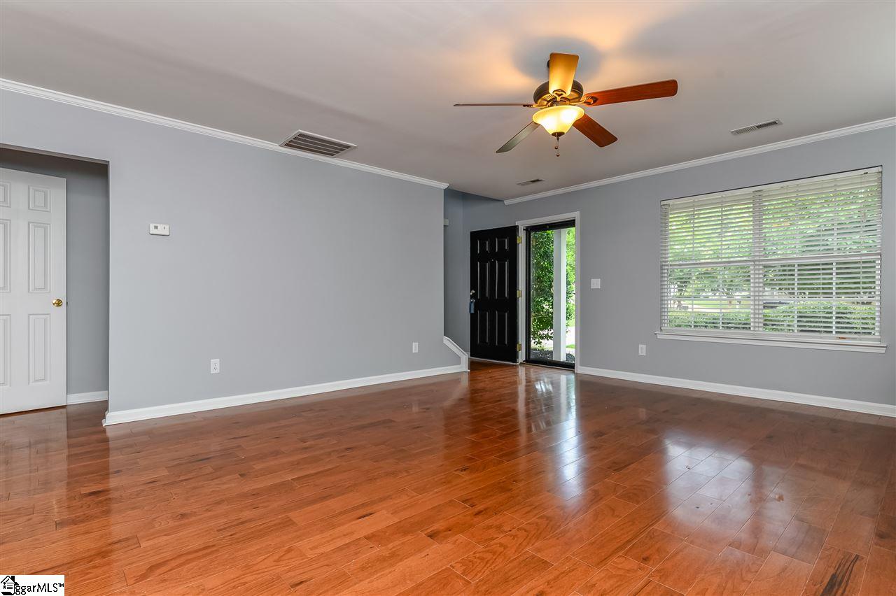 309 Appleton Lane Mauldin, SC 29662 - Photo 7 of 36 Gallery Image 7