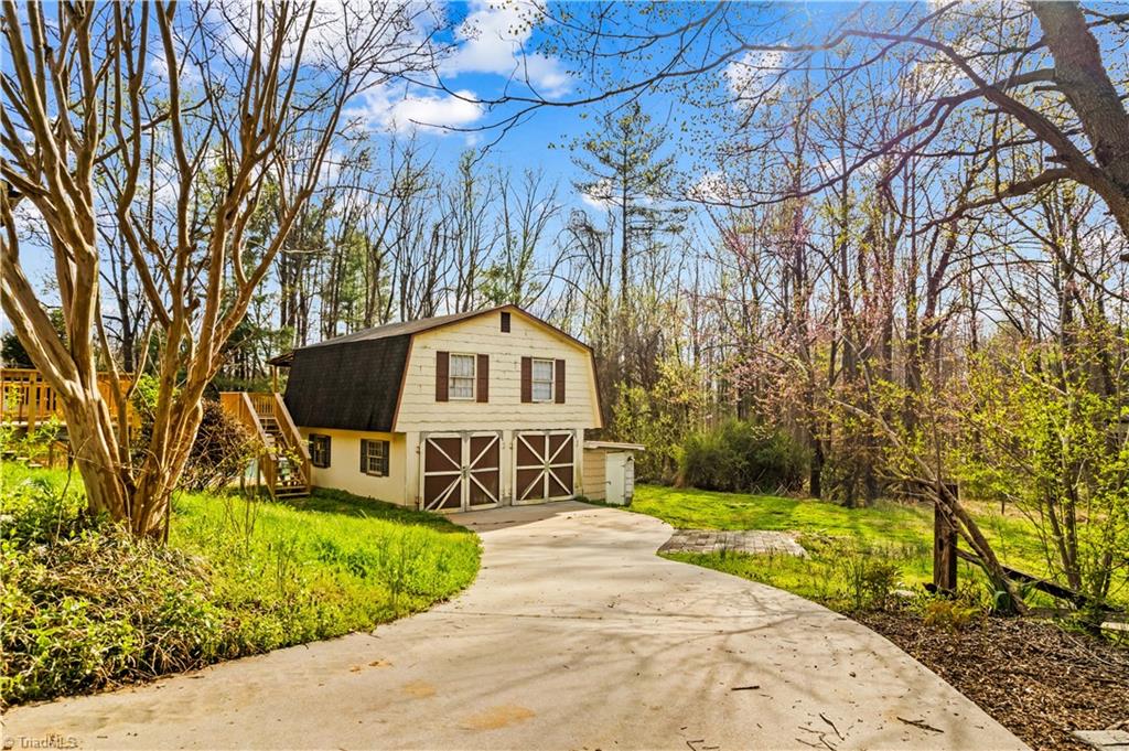 1804 Clingman Road Ronda, NC 28670 - Photo 35 of 44 Gallery Image 35