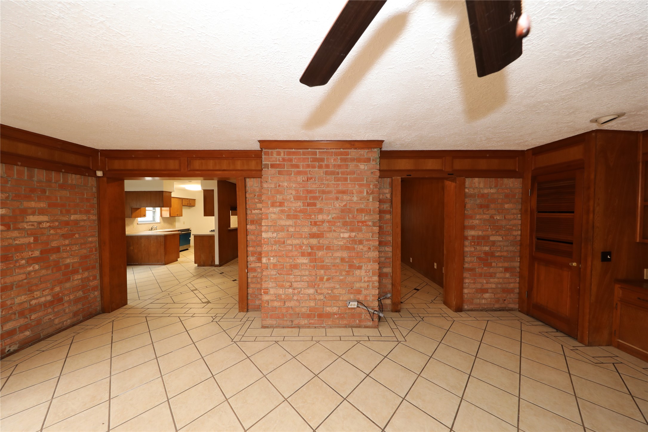 8519 Leader Street Houston, TX 77036 - Photo 20 of 27