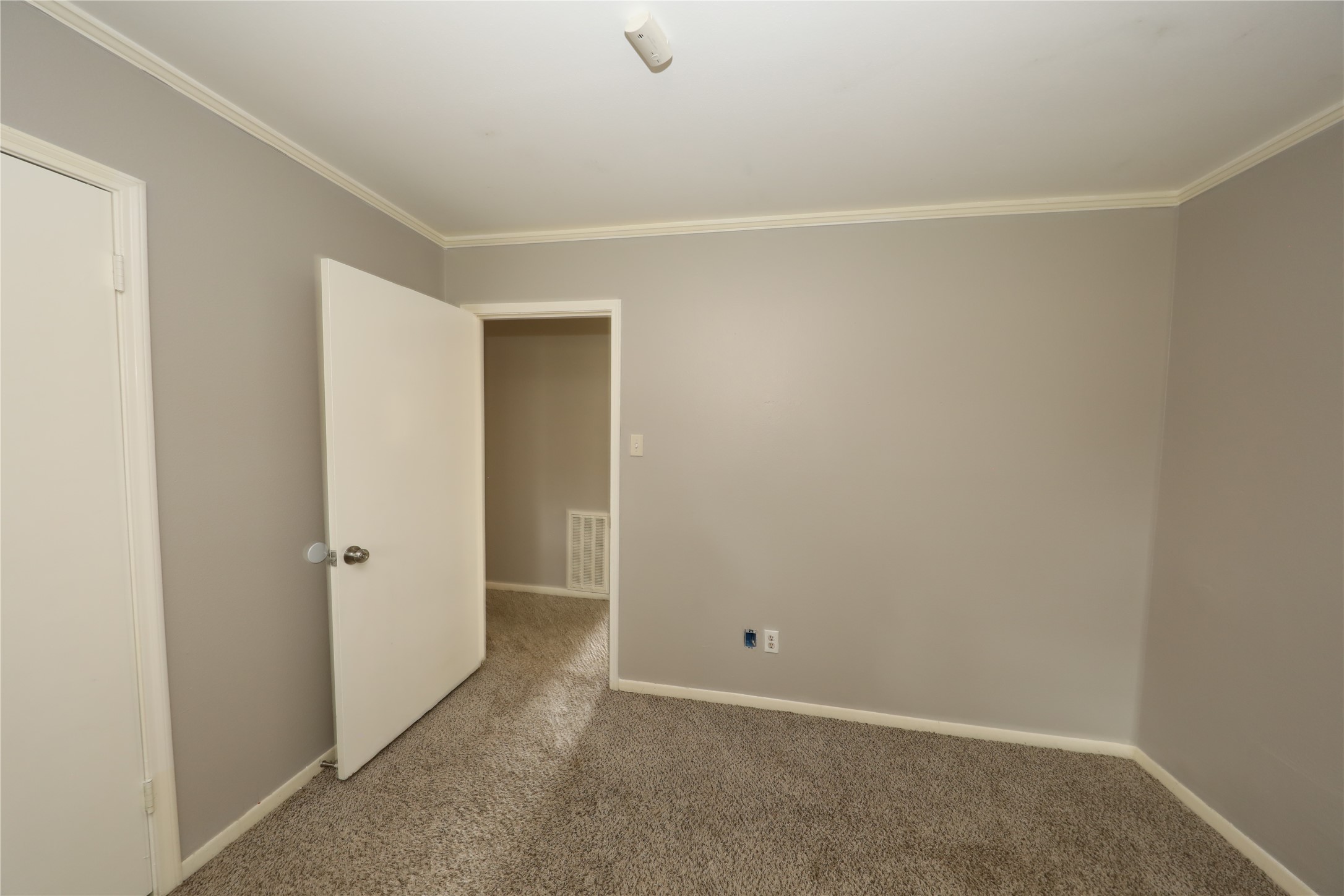 8519 Leader Street Houston, TX 77036 - Photo 10 of 27 a view of an empty room