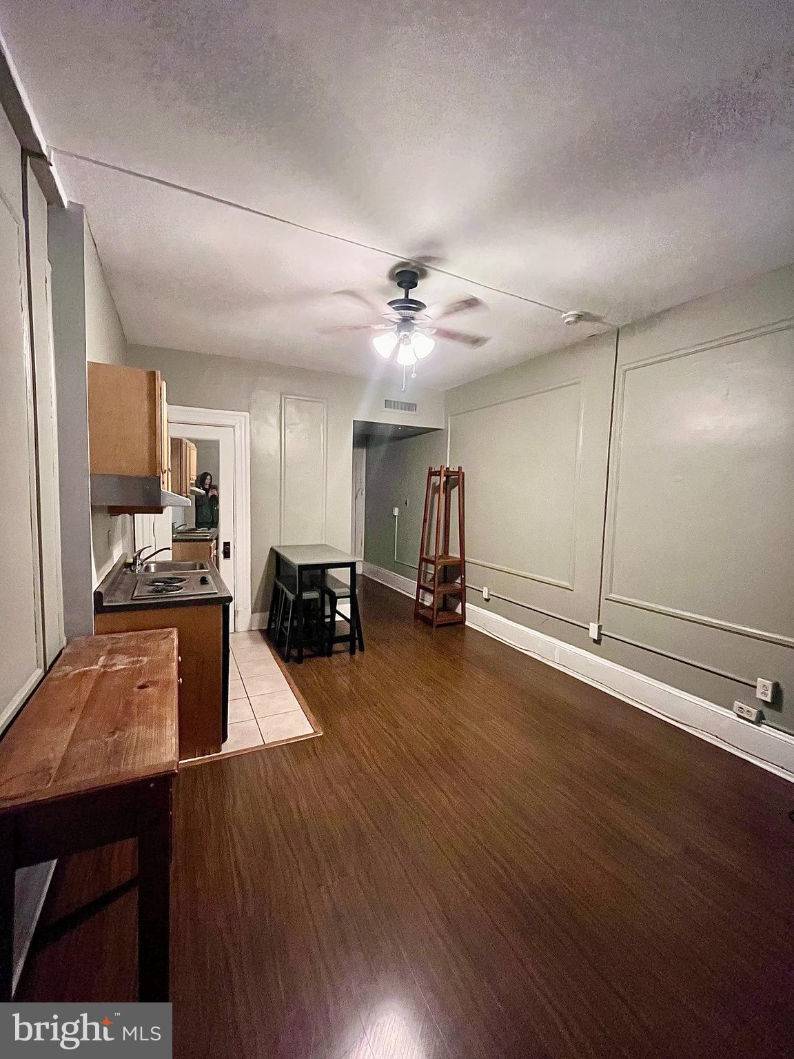 1324 Locust Street, Unit 501 Philadelphia, PA 19107 - Photo 4 of 8