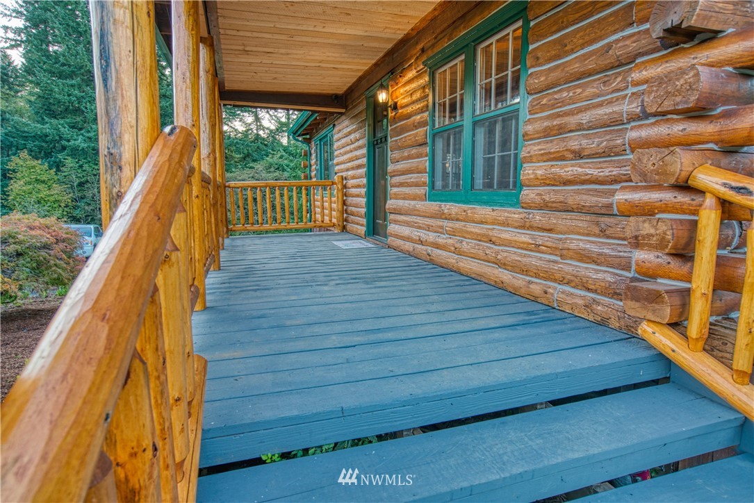 183 # 12 Spooner Road Chehalis, WA 98532 - Photo 17 of 21 a view of outdoor space with deck and window