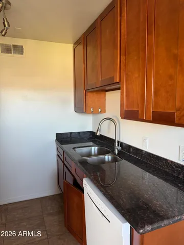 $1,300 | 7001 East Wilshire Drive, Unit 4, Scottsdale, AZ 85257