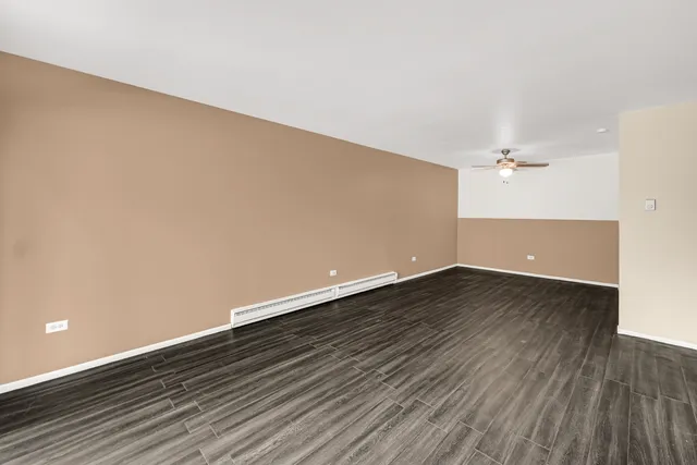 $84,999 | 18340 Glen Oak Avenue, Unit 1D, Lansing, IL 60438