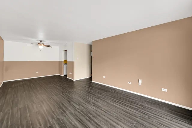 $84,999 | 18340 Glen Oak Avenue, Unit 1D, Lansing, IL 60438