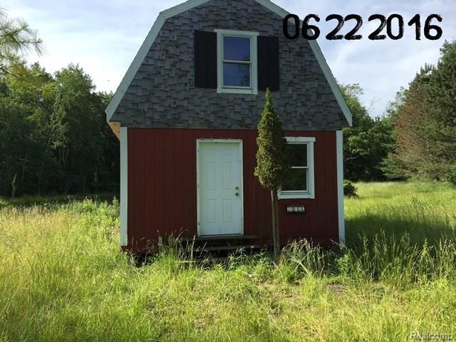 7086 Galbraith Line Road Lexington, MI 48450 - Photo 23 of 33 IMG_0215.JPG