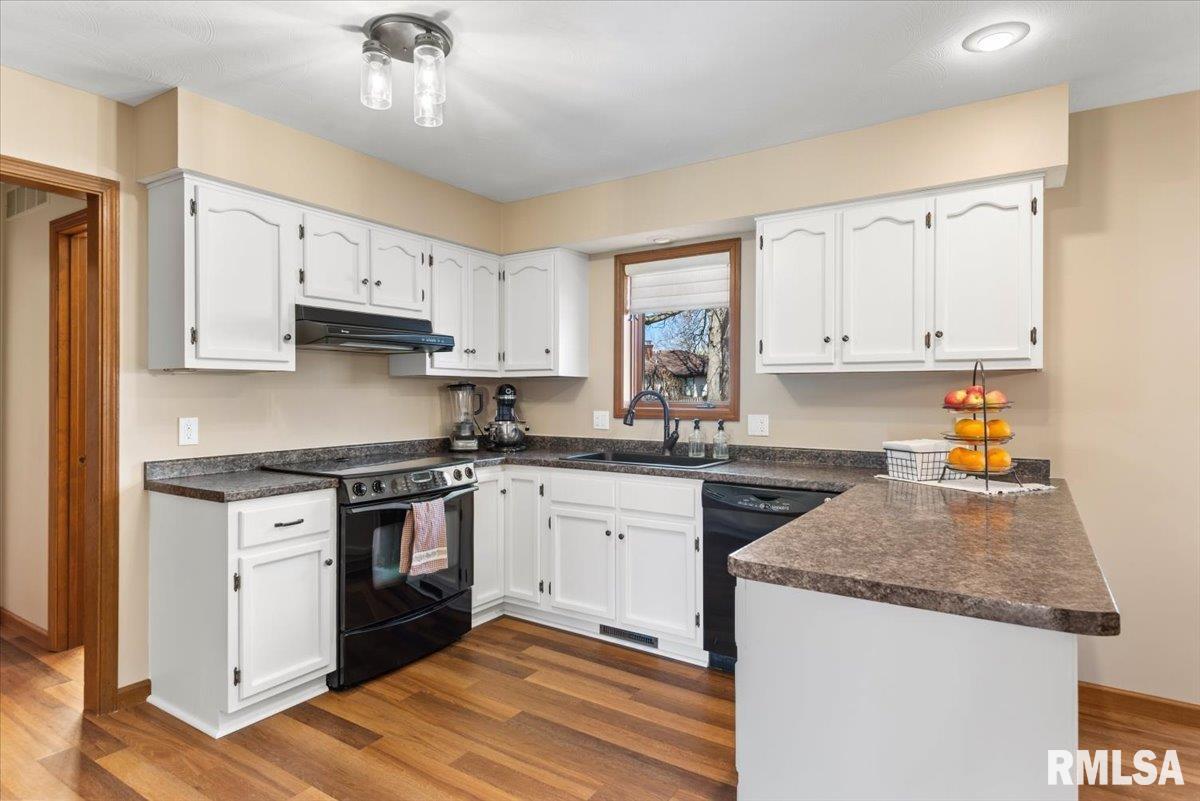 2505 Wydown Avenue Springfield, IL 62704 - Photo 9 of 41
