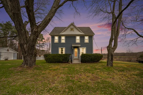 $449,900 | 5233 124th Avenue, Fennville, MI 49408