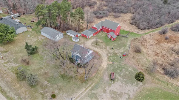 $449,900 | 5233 124th Avenue, Fennville, MI 49408