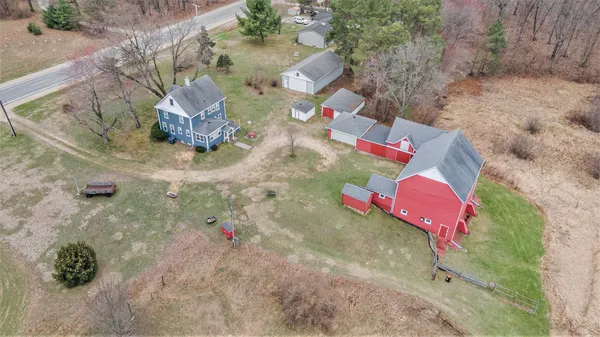 $449,900 | 5233 124th Avenue, Fennville, MI 49408