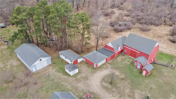 $449,900 | 5233 124th Avenue, Fennville, MI 49408
