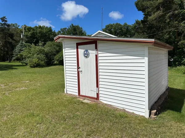 $449,900 | 5233 124th Avenue, Fennville, MI 49408