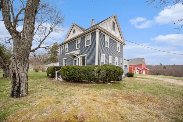 $449,900 | 5233 124th Avenue, Fennville, MI 49408