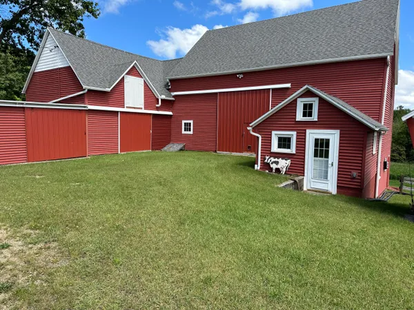 $449,900 | 5233 124th Avenue, Fennville, MI 49408