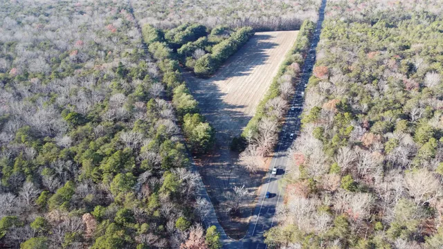 a view of outside area