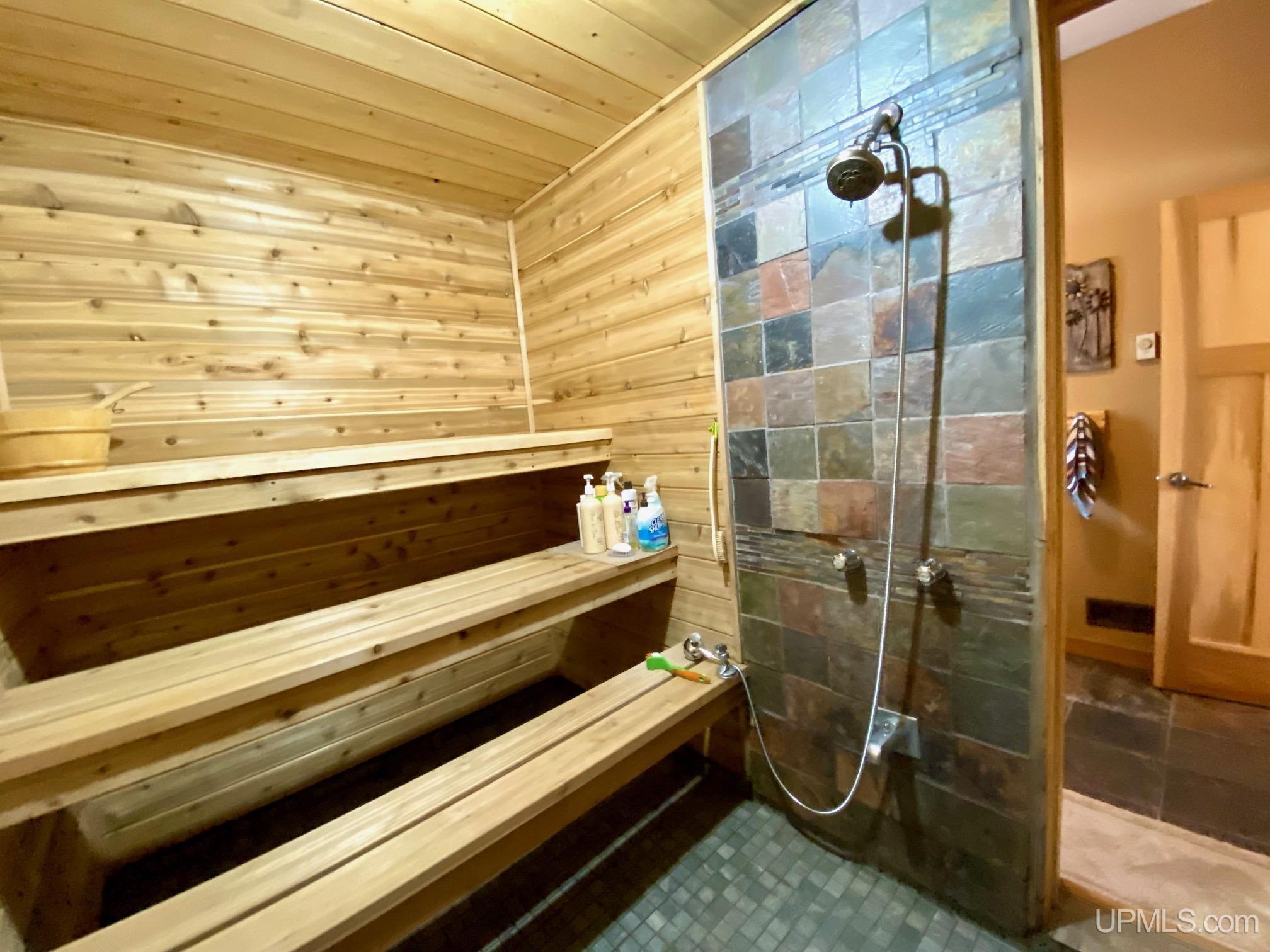 105 Ridge Lane Marquette, MI 49855 - Photo 51 of 78 Gallery Image 51