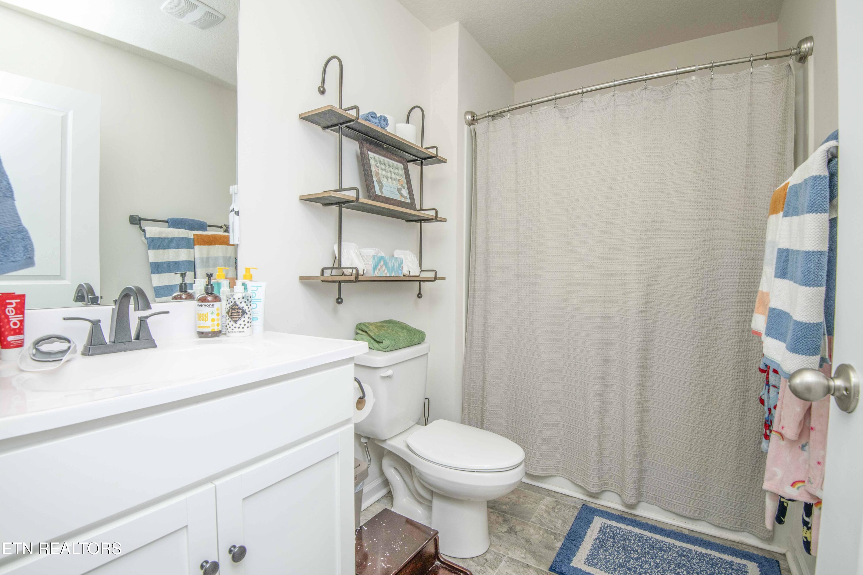 7538 Game Bird Street Corryton, TN 37721 - Photo 17 of 26 second bath_1edit