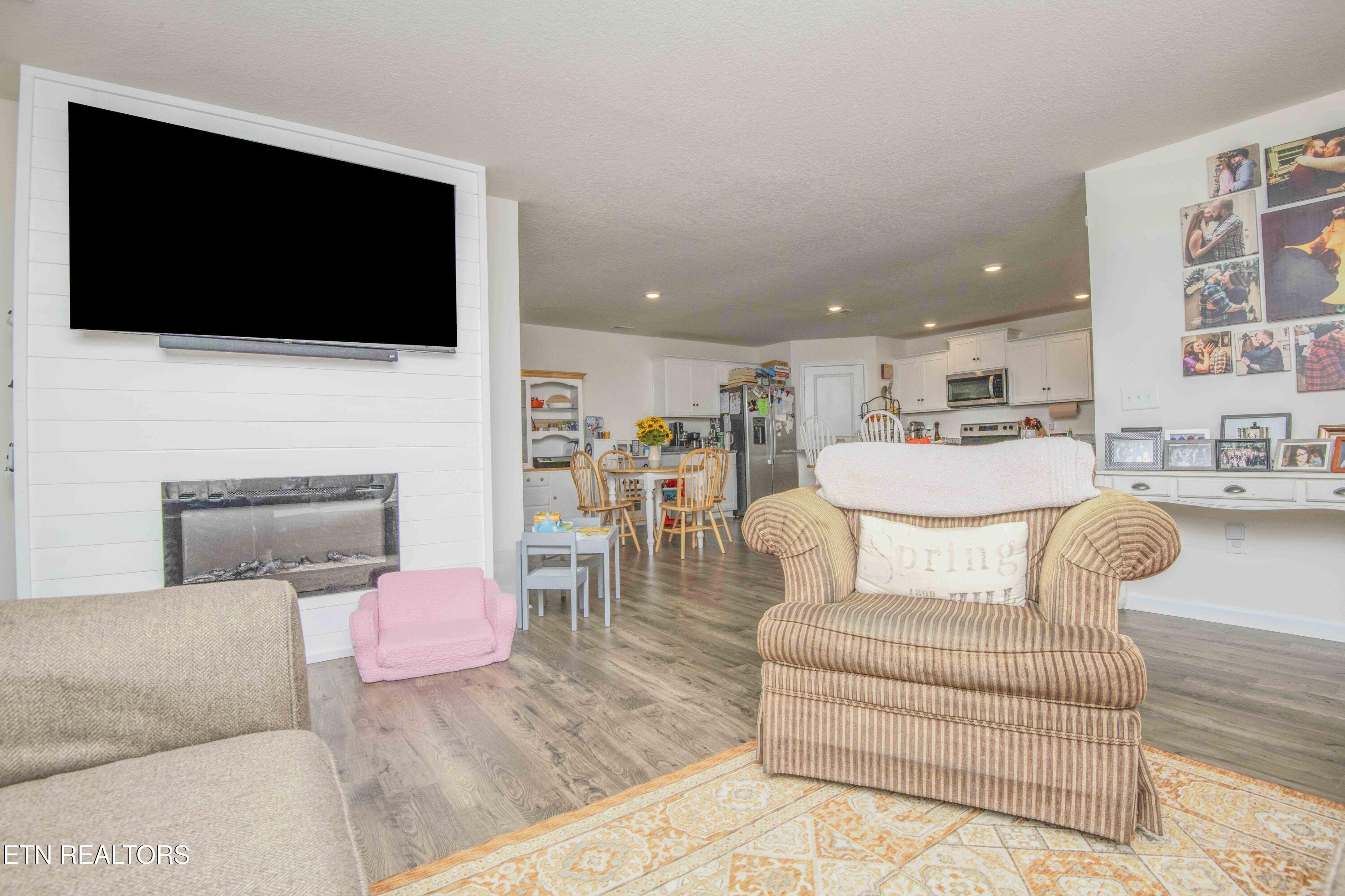 7538 Game Bird Street Corryton, TN 37721 - Photo 6 of 26 living 2_1edit