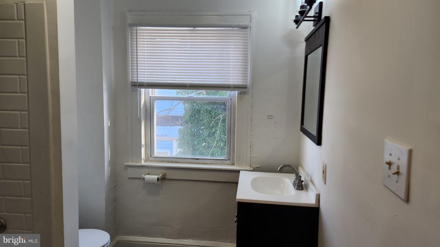 4315 Springdale Avenue Baltimore, MD 21207 - Photo 6 of 8