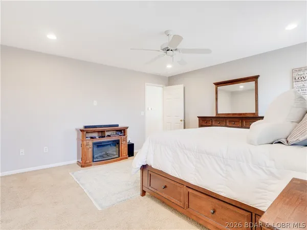 $359,900 | 1552 Island Court, Osage Beach, MO 65065