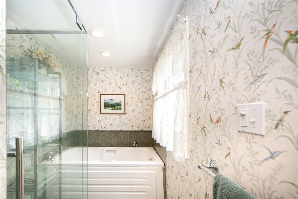 41 First Parish Road Scituate, MA 02066 - Photo 18 of 42