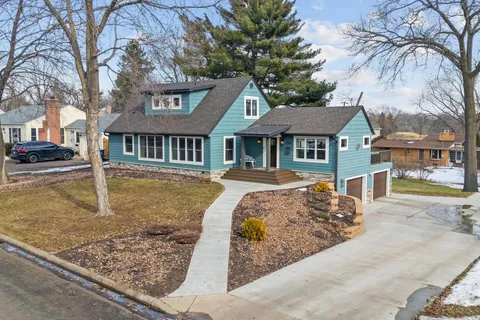$675,000 | 1108 Quebec Avenue North, Golden Valley, MN 55427