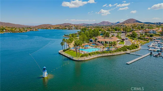 $489,000 | 24319 Canyon Lake Drive North, Unit 6, Canyon Lake, CA 92587
