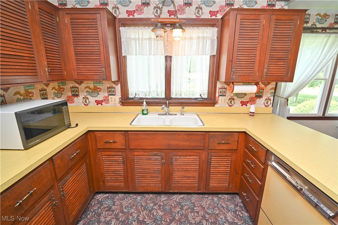 5735 Herbert Road Canfield, OH 44406 - Photo 20 of 48