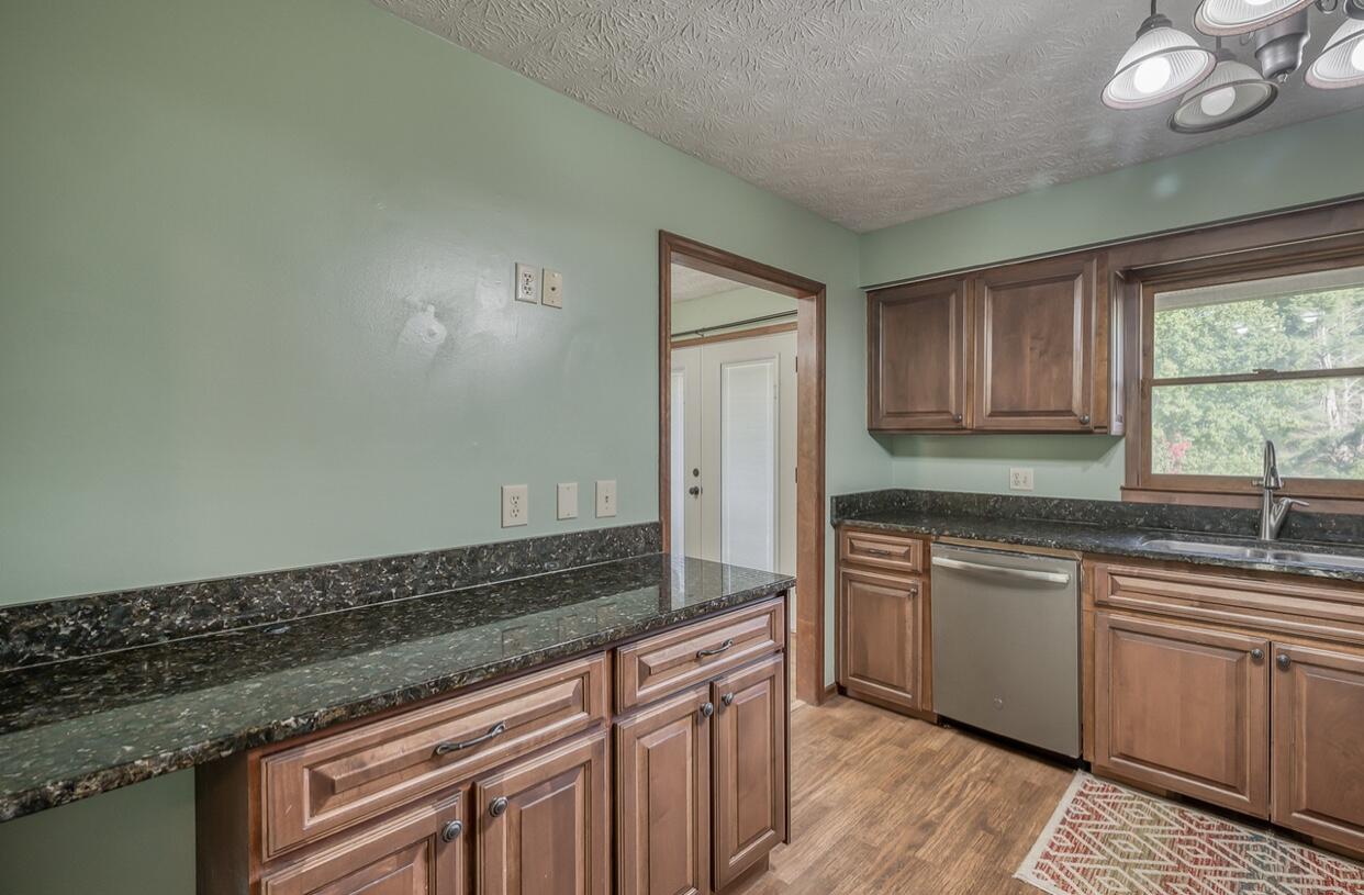335 Max Jett Road Johnson City, TN 37601 - Photo 12 of 56 9FB0555B-D0BF-4FF9-A3A1-6296DDFDA35D
