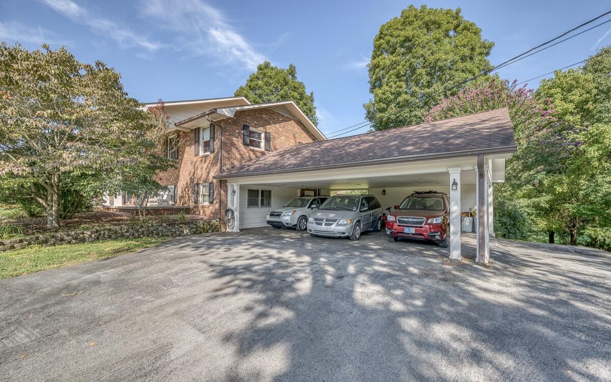 335 Max Jett Road Johnson City, TN 37601 - Photo 4 of 56 59618D3F-0F7E-47A6-92C4-3DB9EC0DD05A