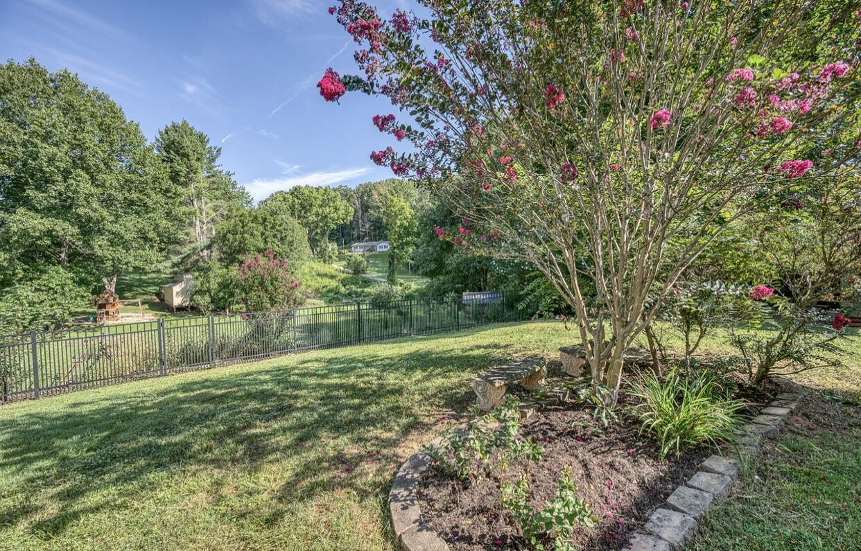335 Max Jett Road Johnson City, TN 37601 - Photo 44 of 56 29F270AE-B0D8-48AA-943B-B4587C6EF04A