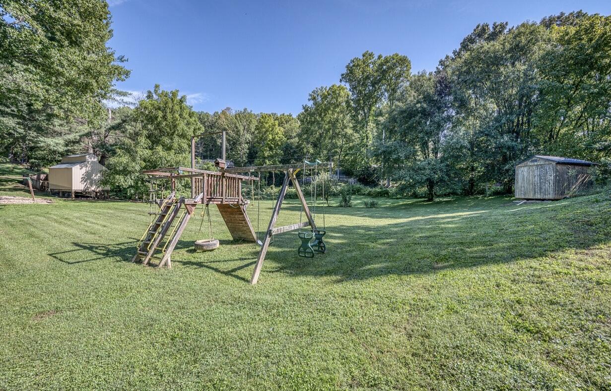 335 Max Jett Road Johnson City, TN 37601 - Photo 46 of 56 E903BF18-57D9-4667-A76B-527829406564