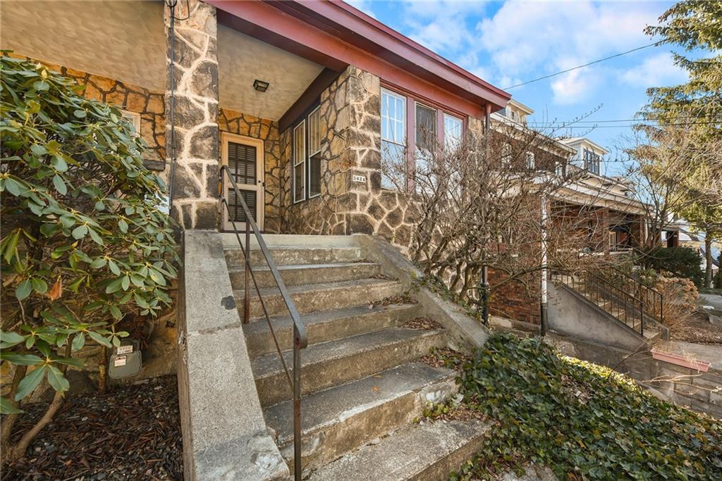 5624 Darlington Road Pittsburgh, PA 15217 - Photo 2 of 22 Gallery Image 2