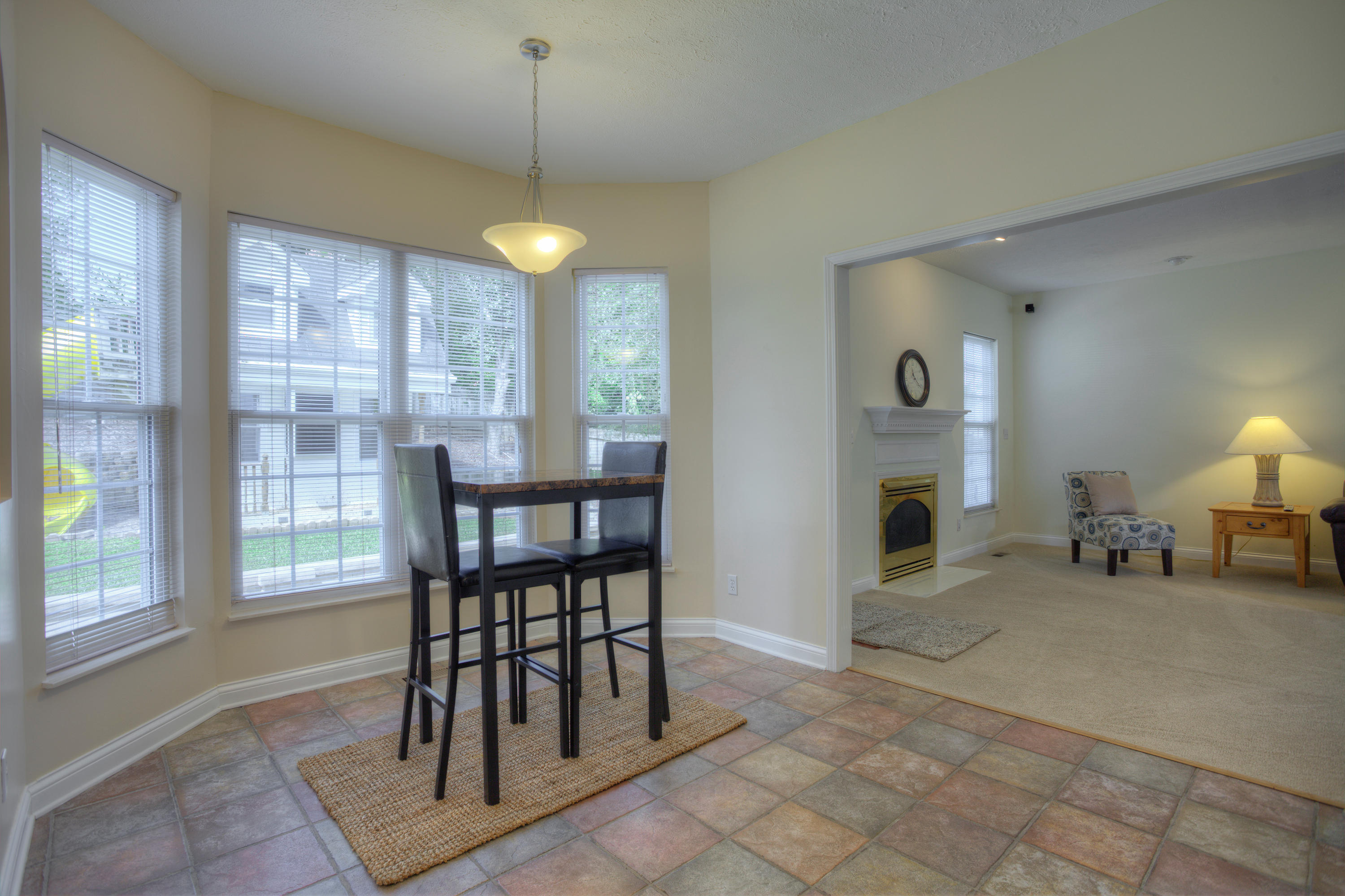 113 Capital Circle Oak Ridge, TN 37830 - Photo 12 of 40 Breakfast Area_003