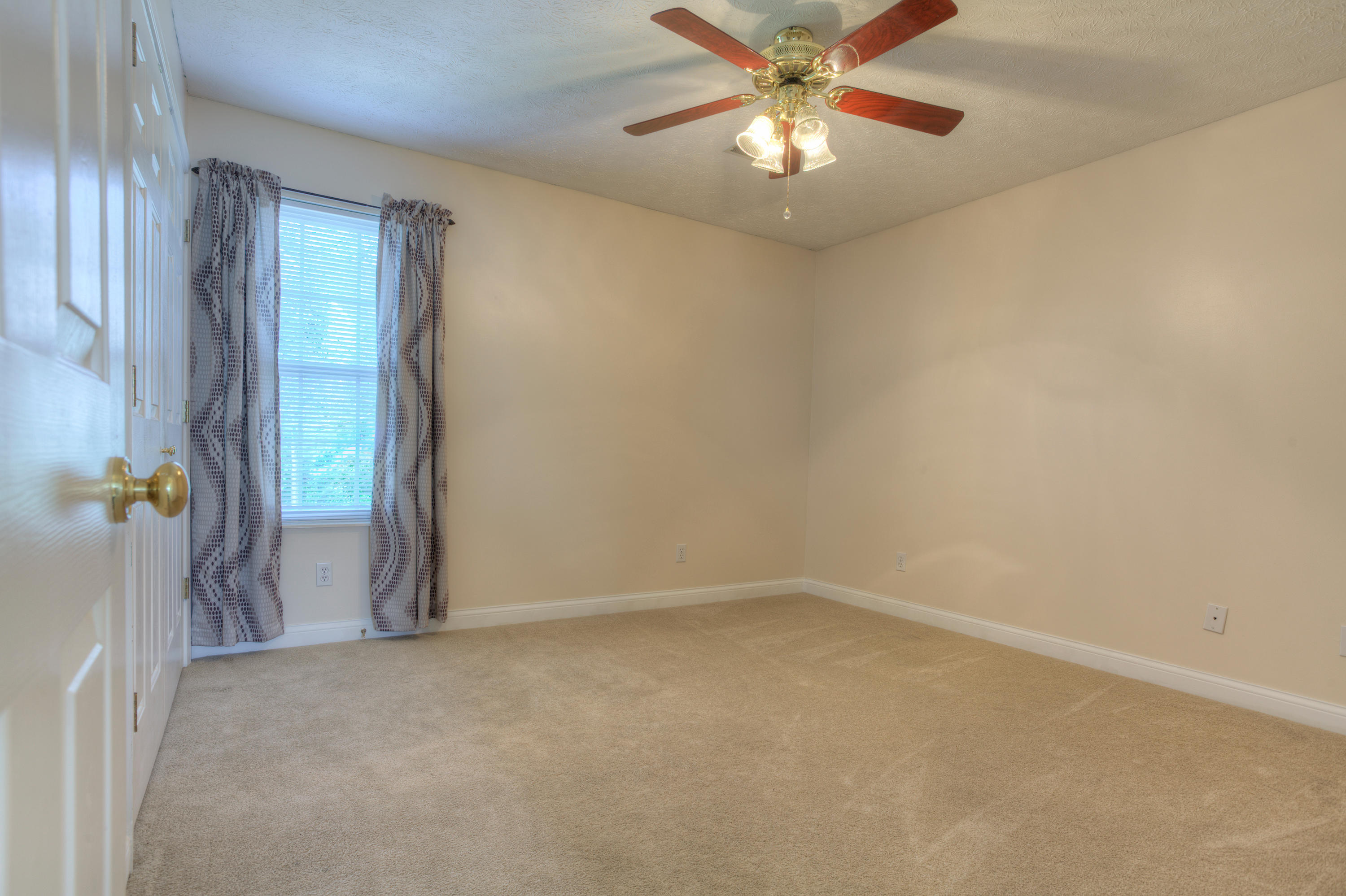 113 Capital Circle Oak Ridge, TN 37830 - Photo 24 of 40 Bedroom Two_003
