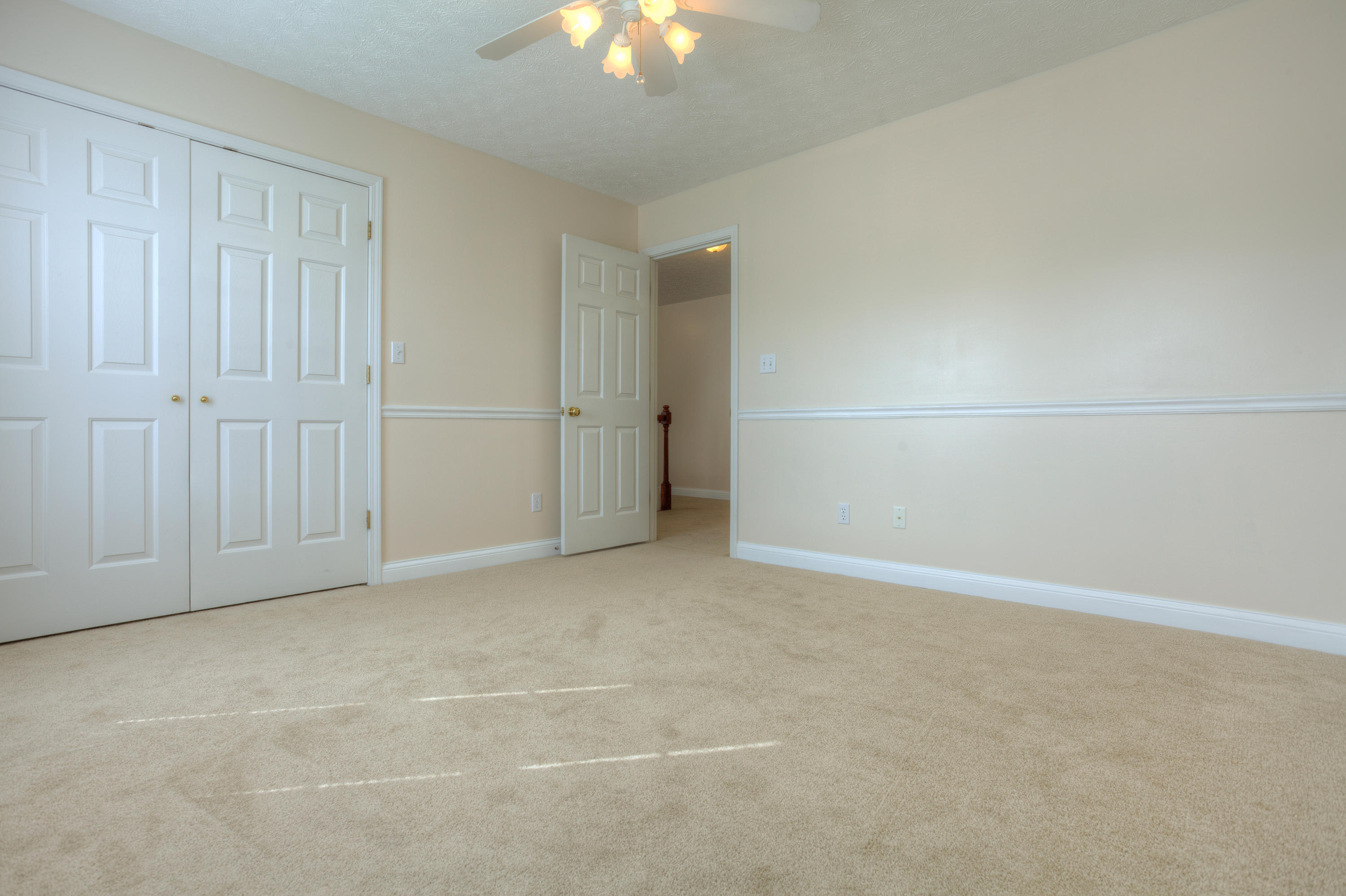 113 Capital Circle Oak Ridge, TN 37830 - Photo 28 of 40 Bedroom Three_002