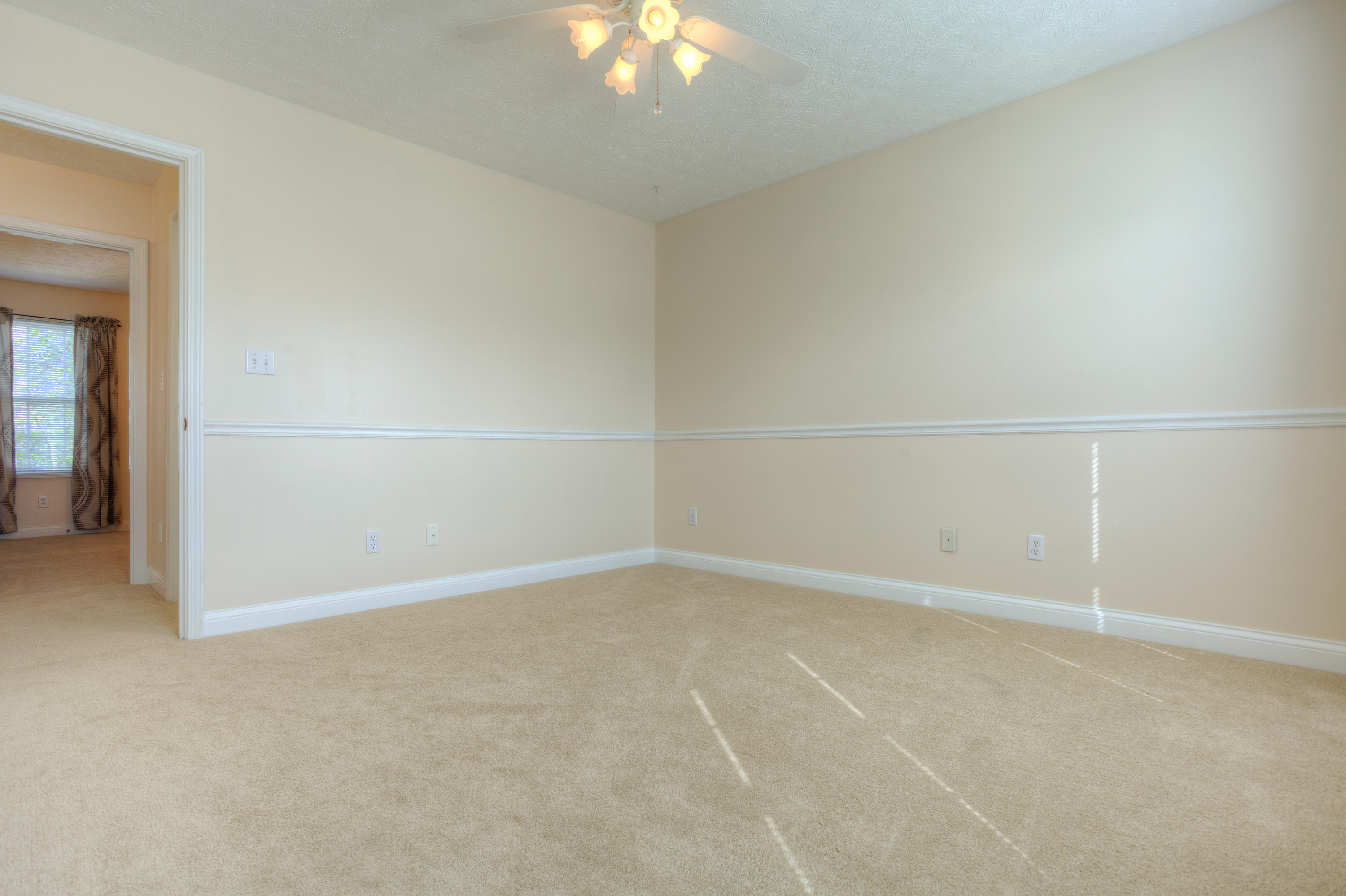 113 Capital Circle Oak Ridge, TN 37830 - Photo 29 of 40 Bedroom Three_001