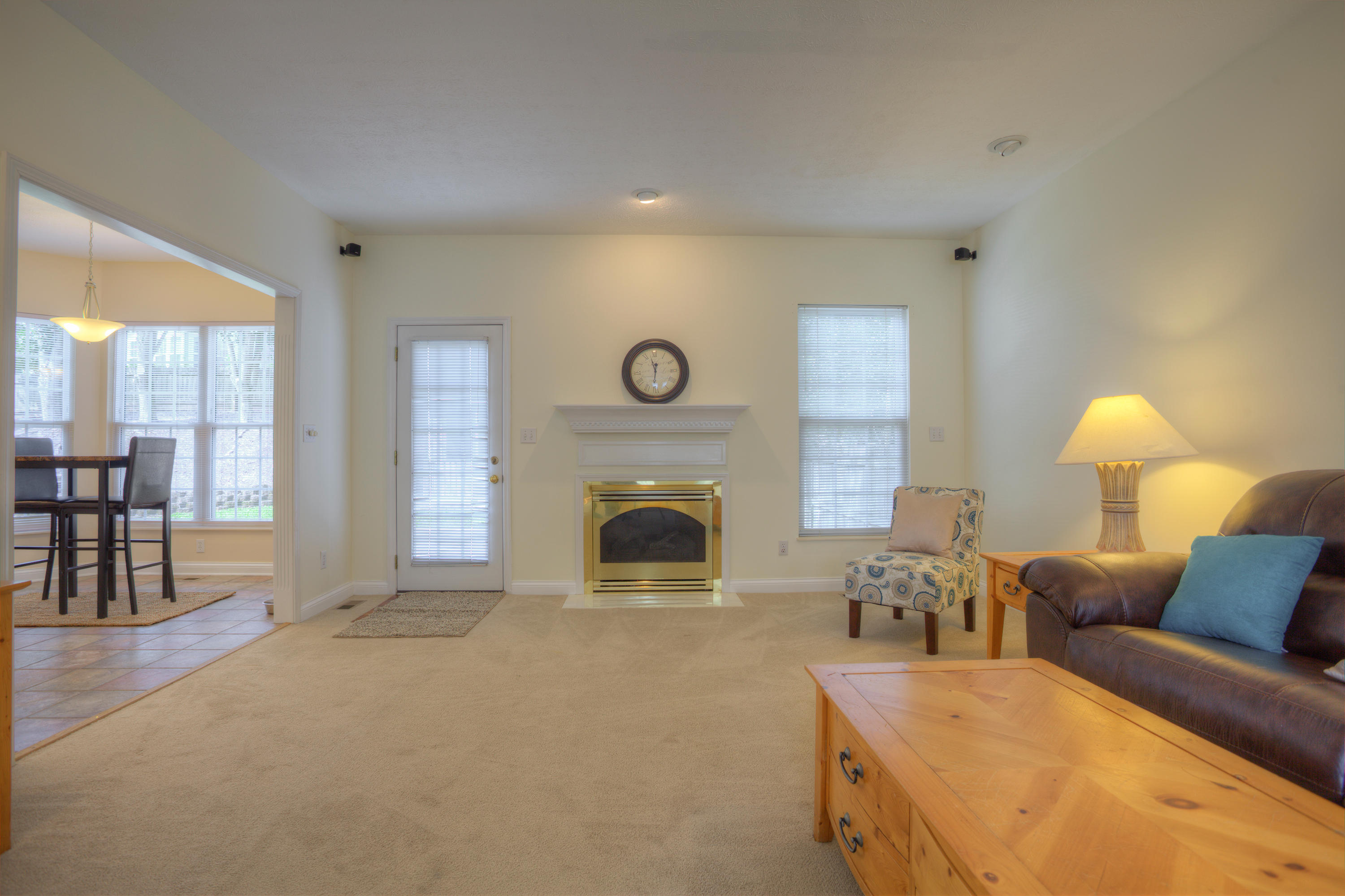 Living Room_003