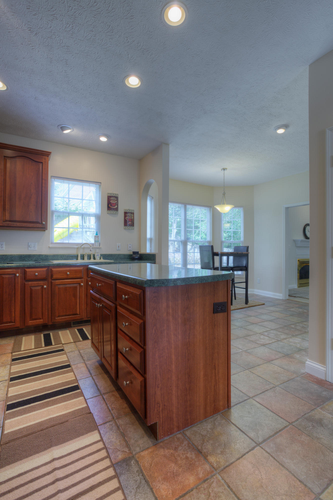 113 Capital Circle Oak Ridge, TN 37830 - Photo 8 of 40 Kitchen_001