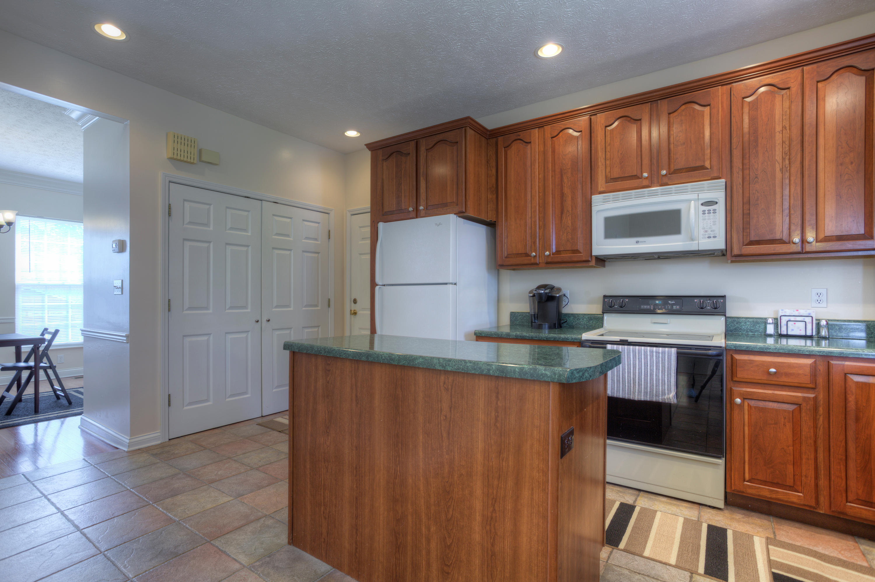 113 Capital Circle Oak Ridge, TN 37830 - Photo 9 of 40 Kitchen with 2 Pantries