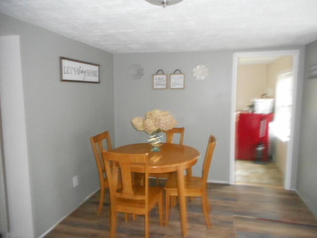 321 Edinburg Road Edinburg, ME 04448 - Photo 2 of 13 Dining Area (2)