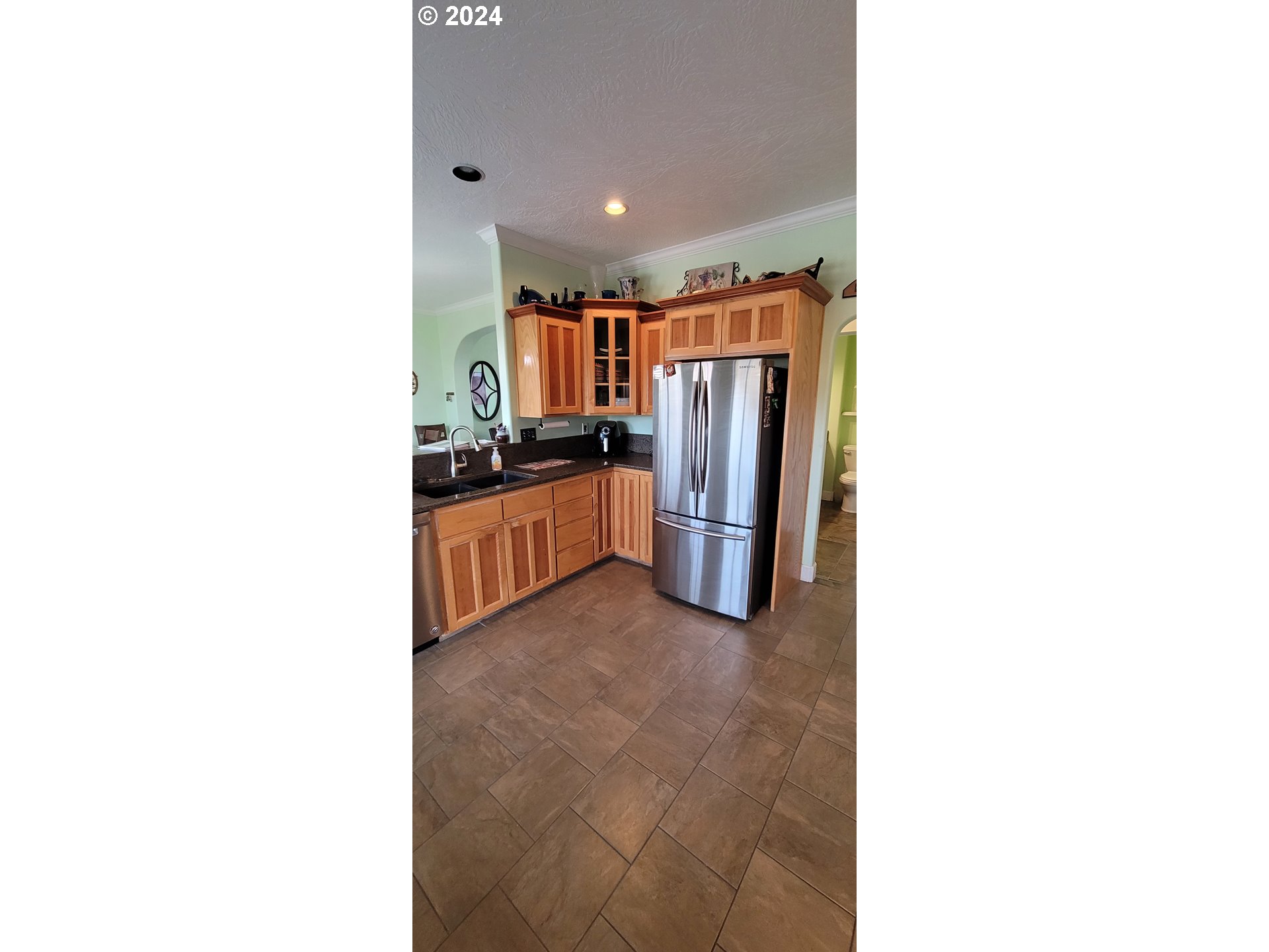956 66th Place Springfield, OR 97478 - Photo 8 of 31 Gallery Image 8