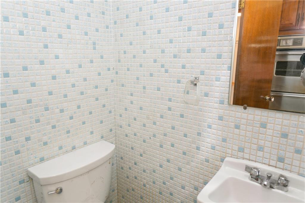 8020 Colonial Road Brooklyn, NY 11209 - Photo 16 of 33 Gallery Image 16