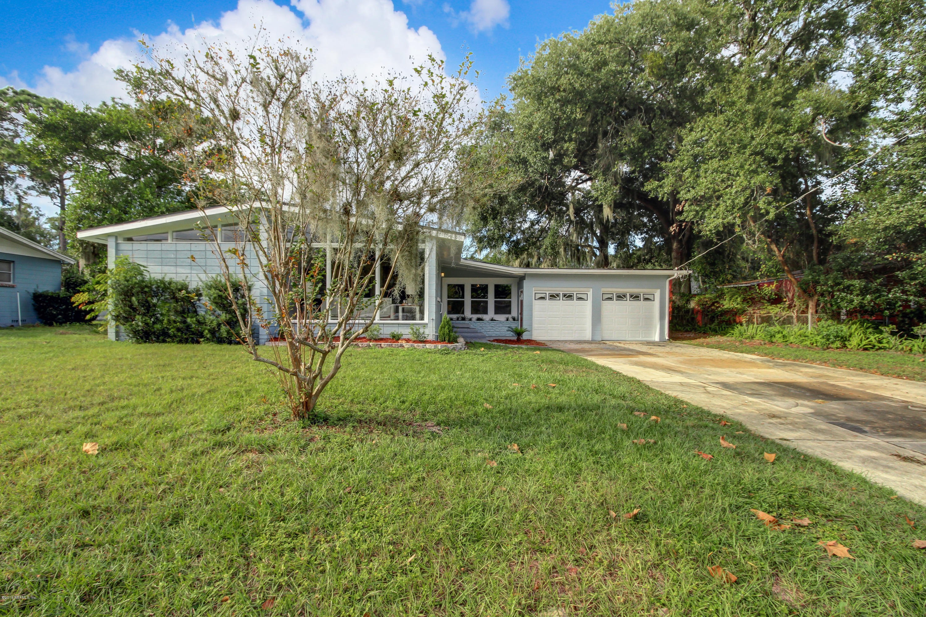6915 Holiday Road North Jacksonville, FL 32216 - Photo 2 of 35 IMG_0193_4_5_6_7_8